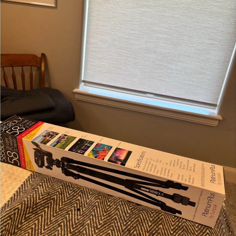 Black Tripod